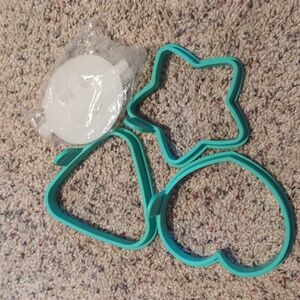 Pampered Chef easy pancake molds with emoji stencils